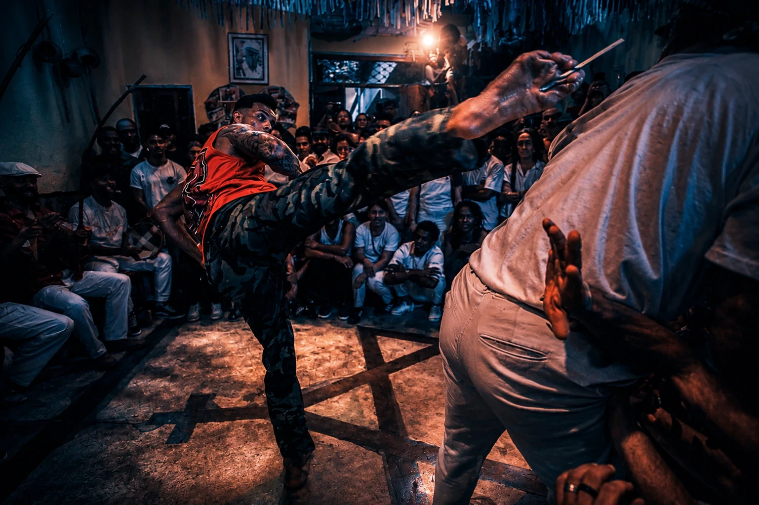Movimentos e roda de capoeira